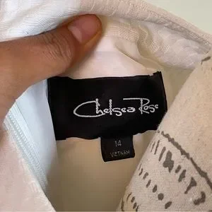 Chelsea Rose Dresses Chelsea Rose White Kneelength Dress Size